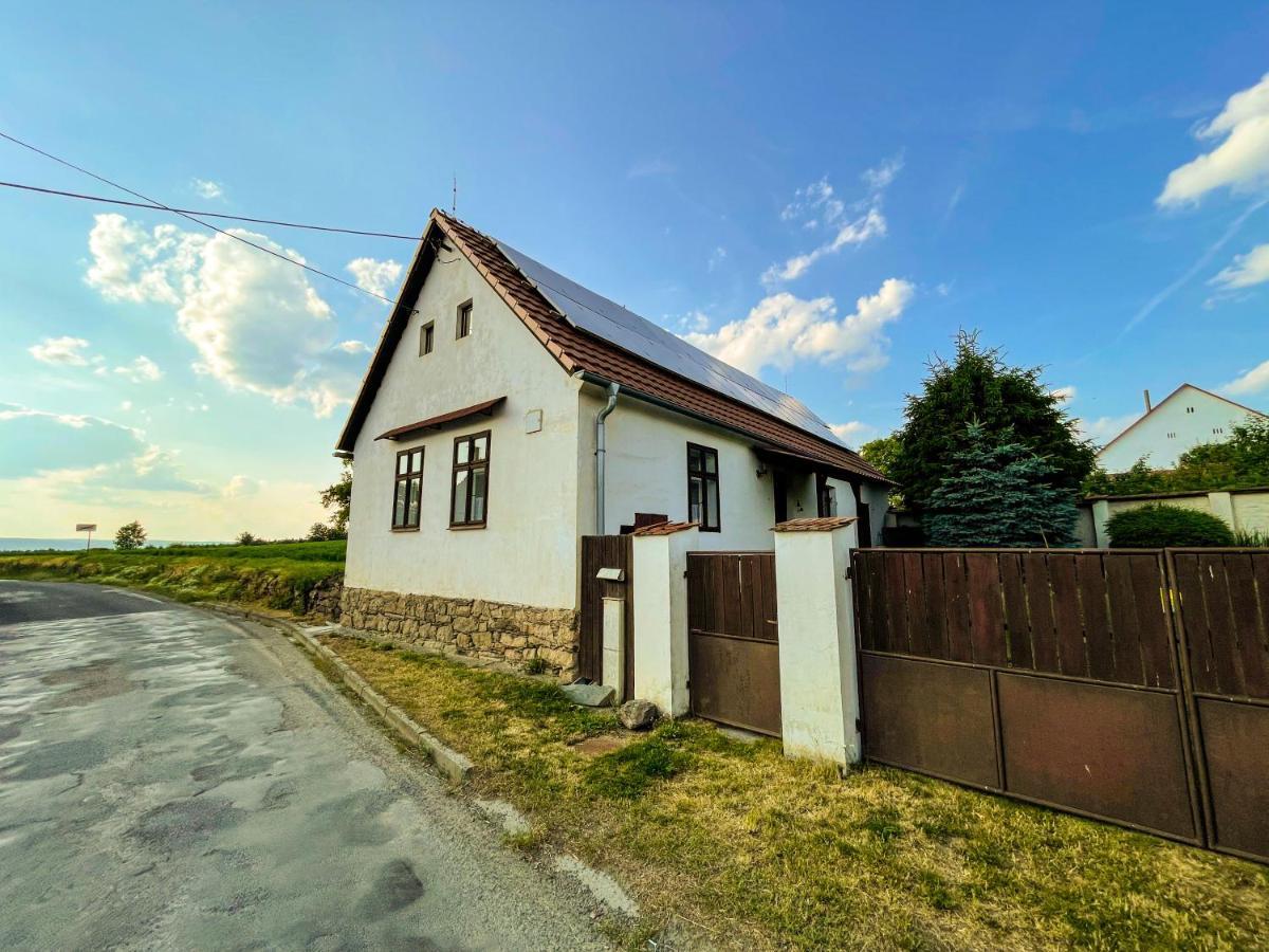 Potvorovska Chalupa Bagian luar foto